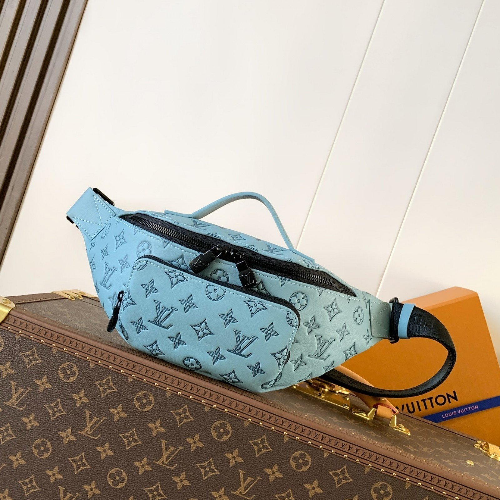 LV MEN bag 50817A