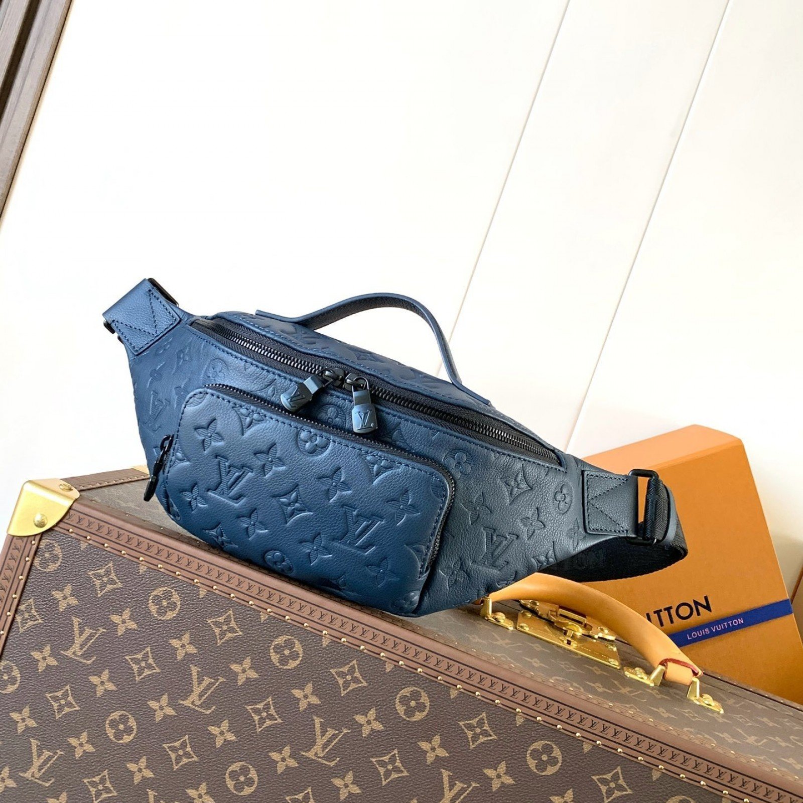 LV MEN bag 50817A