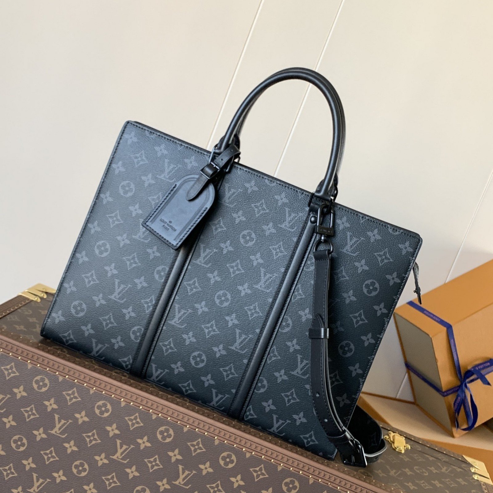 LV MEN bag 50817A