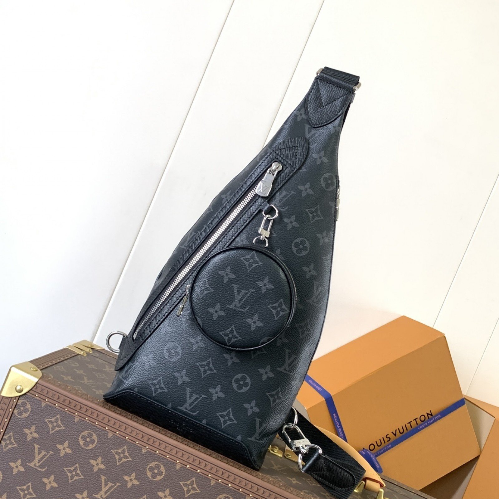 LV MEN bag 50817A