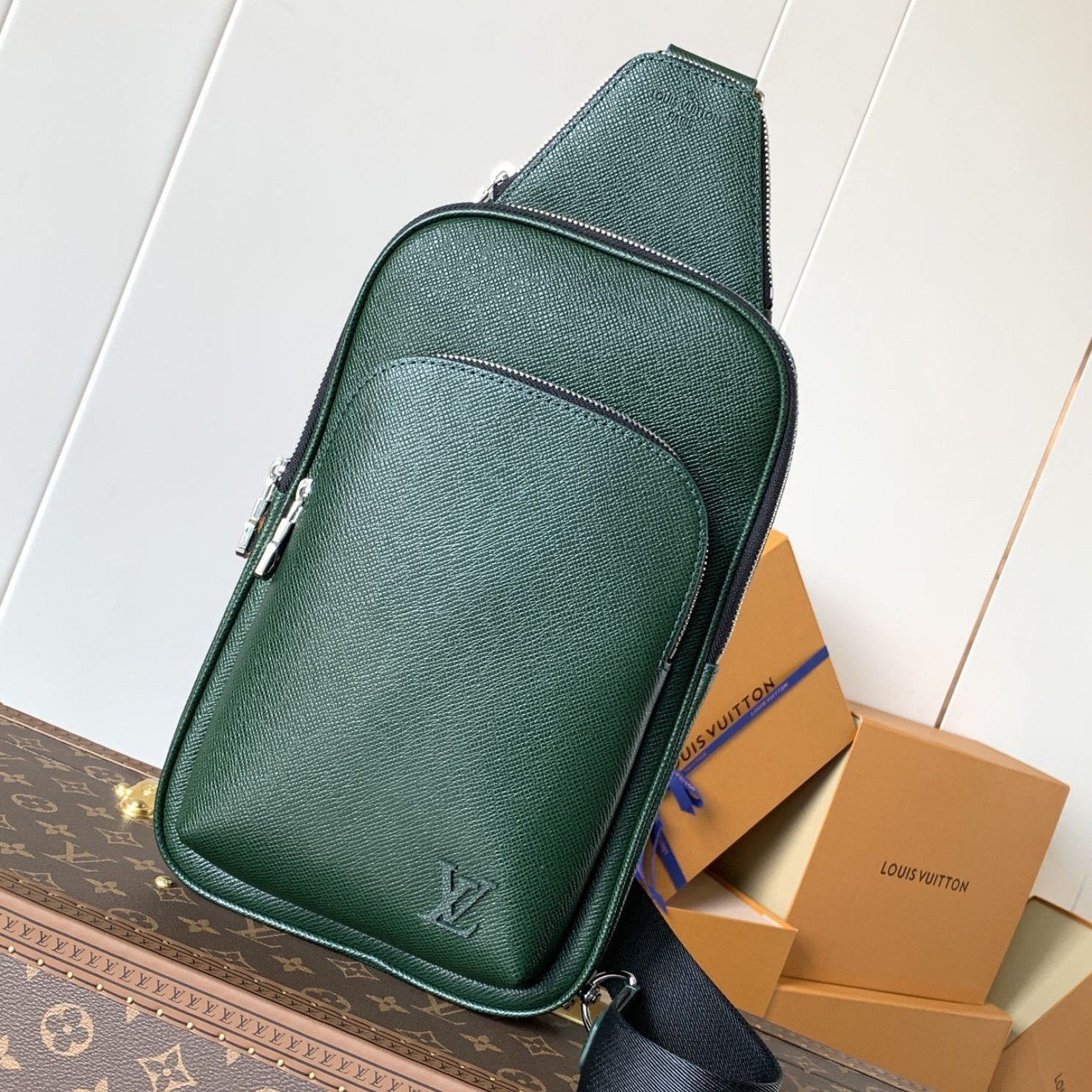 LV MEN bag 50817A