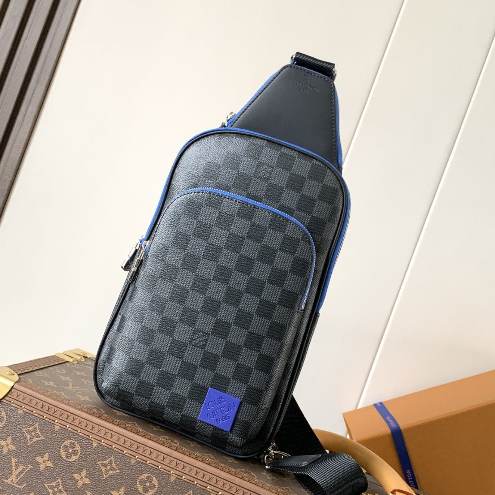 LV MEN bag 50817A