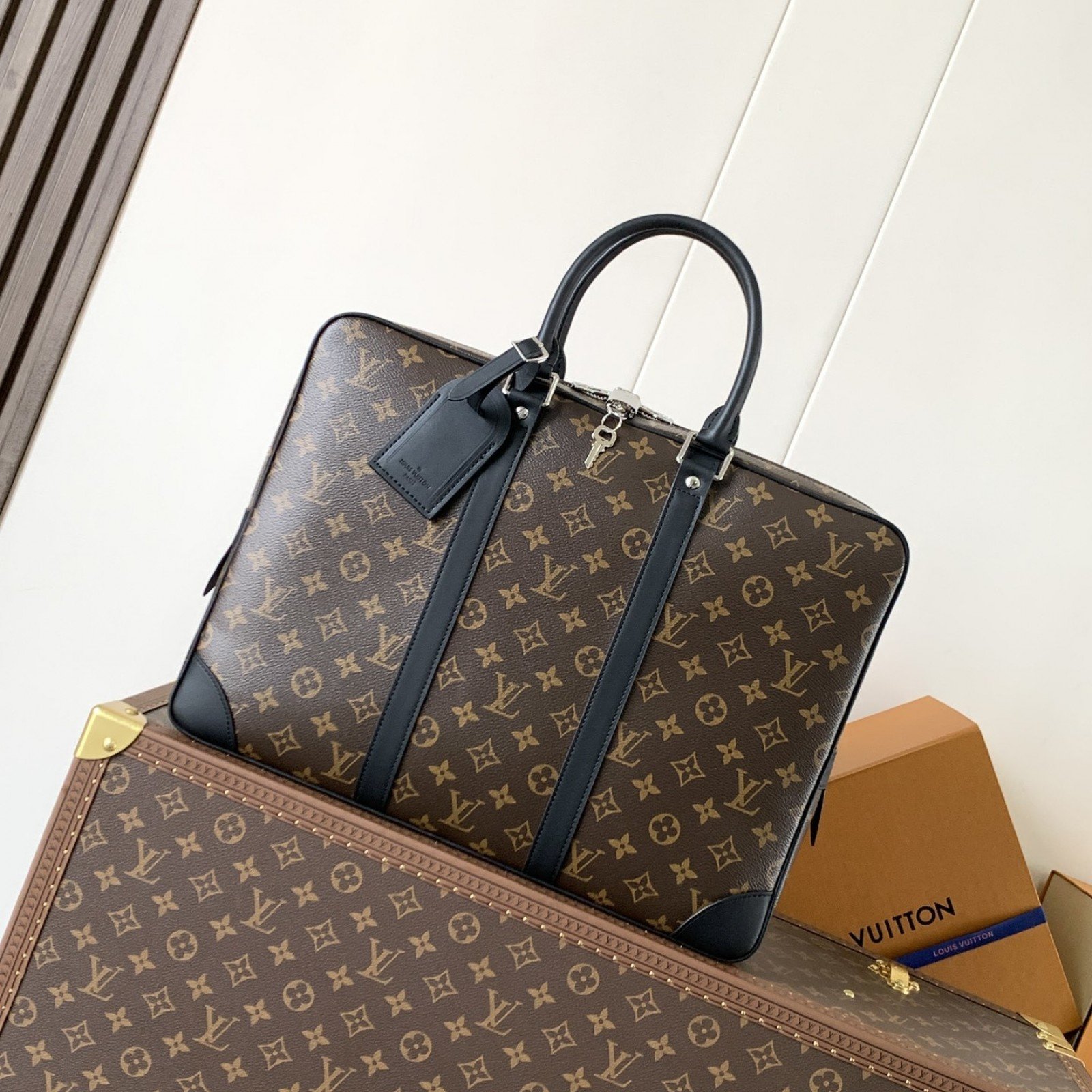 LV MEN bag 50817A