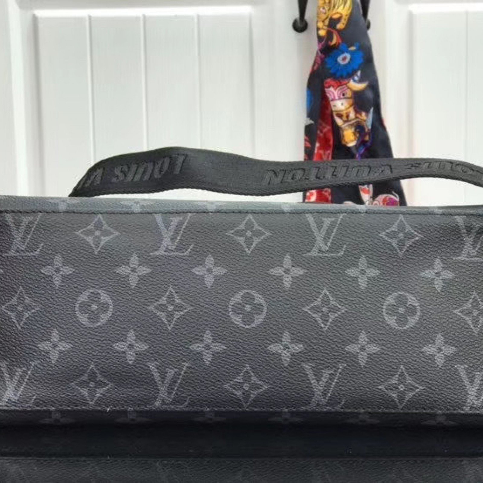 LV MESSENGER BAG M48219AP