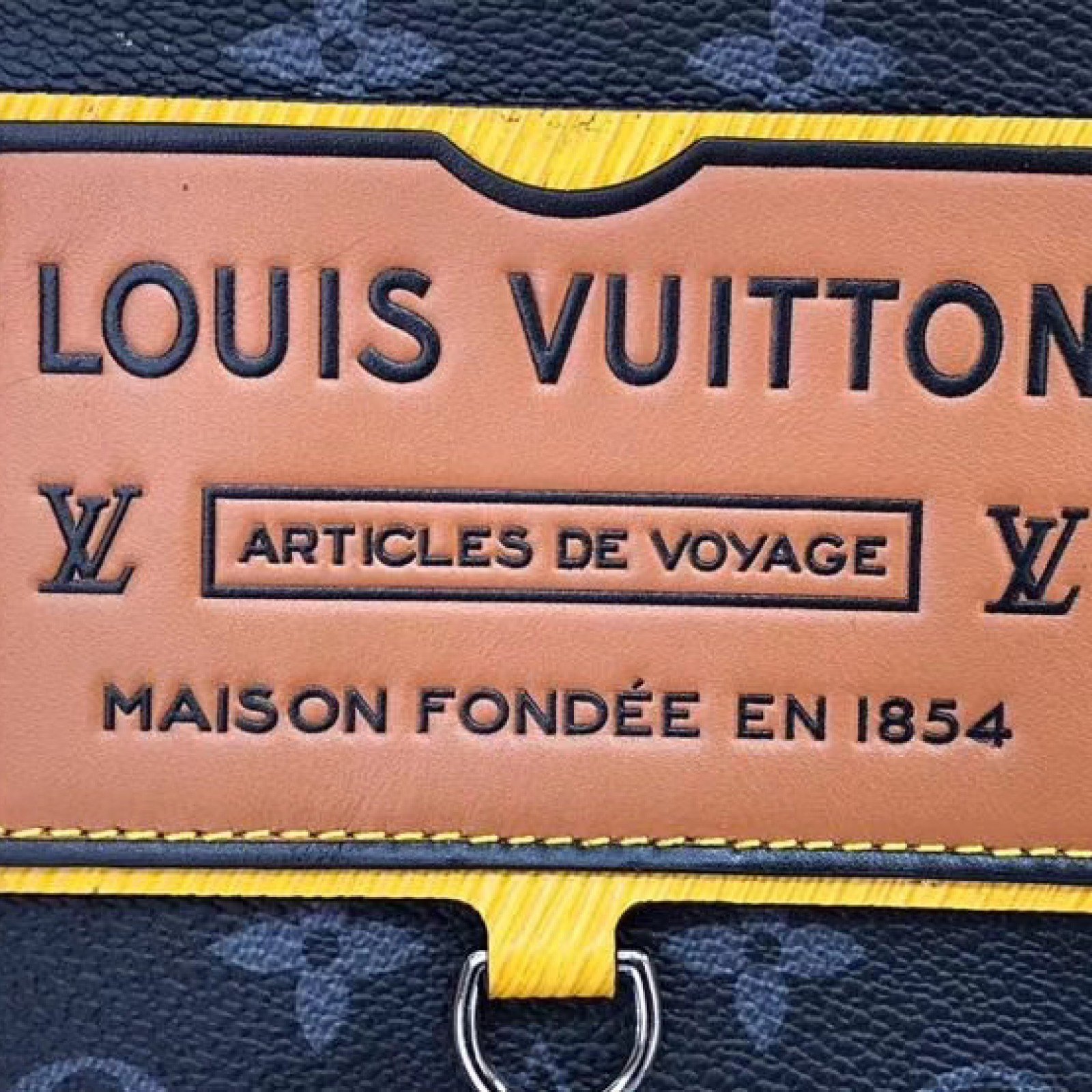 LV MESSENGER BAG M48219AP
