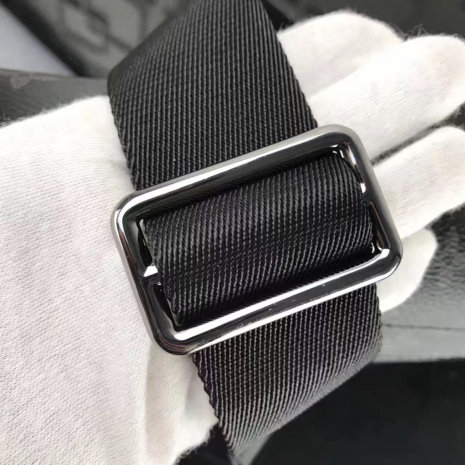 LV Messenger PM Explorer M40539D