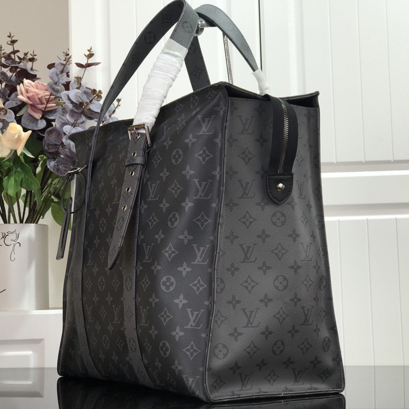 LV NEW CABAS ZIPPE GM M45379