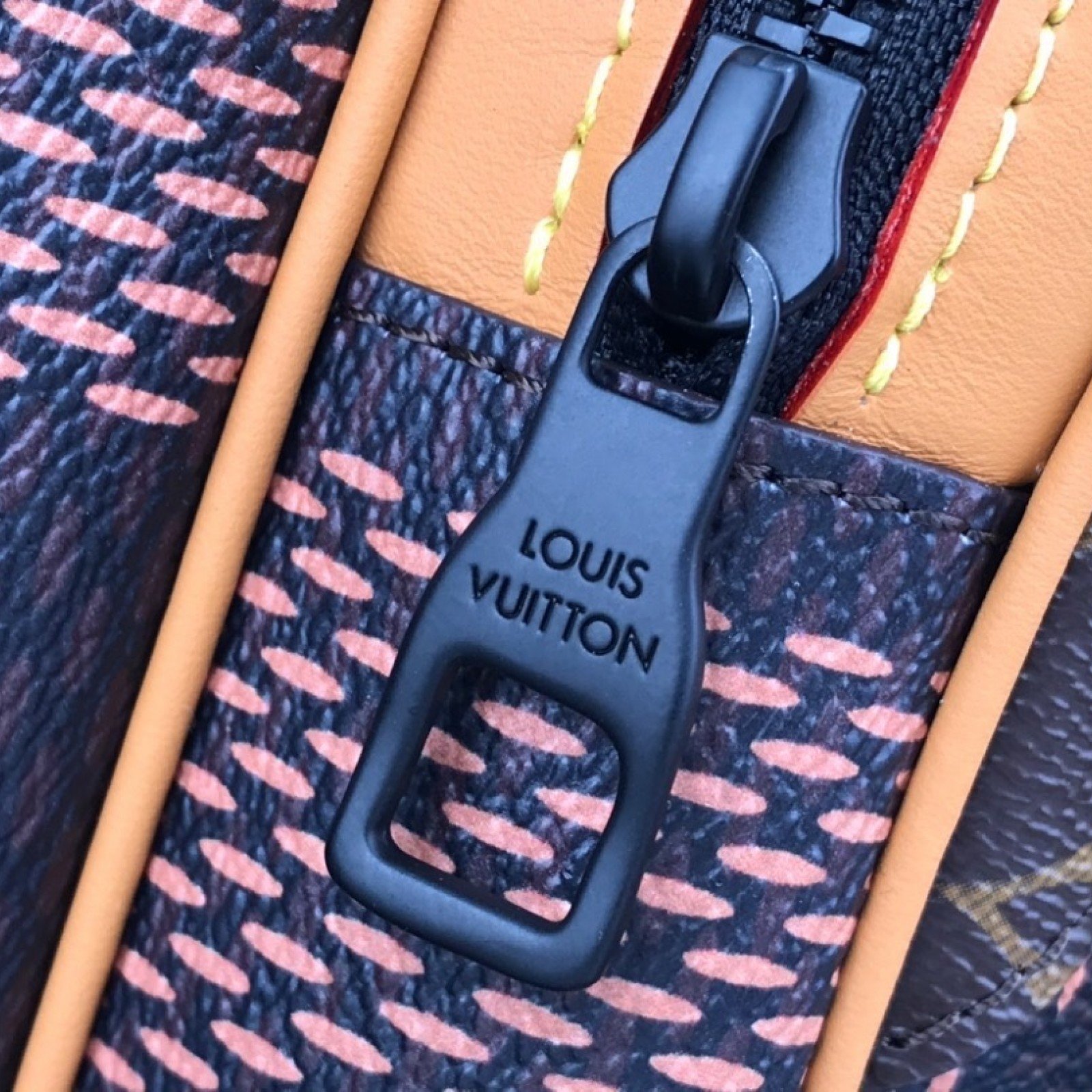 LV Shoulder bag M44757