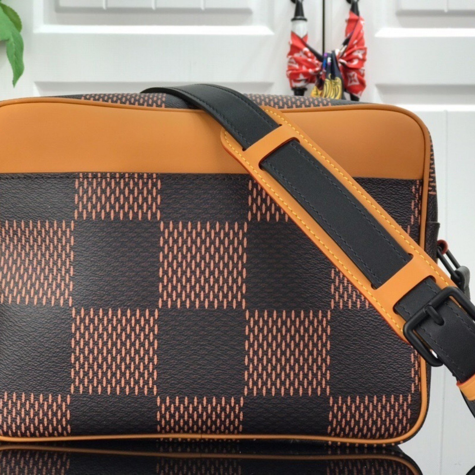LV Shoulder bag M44757