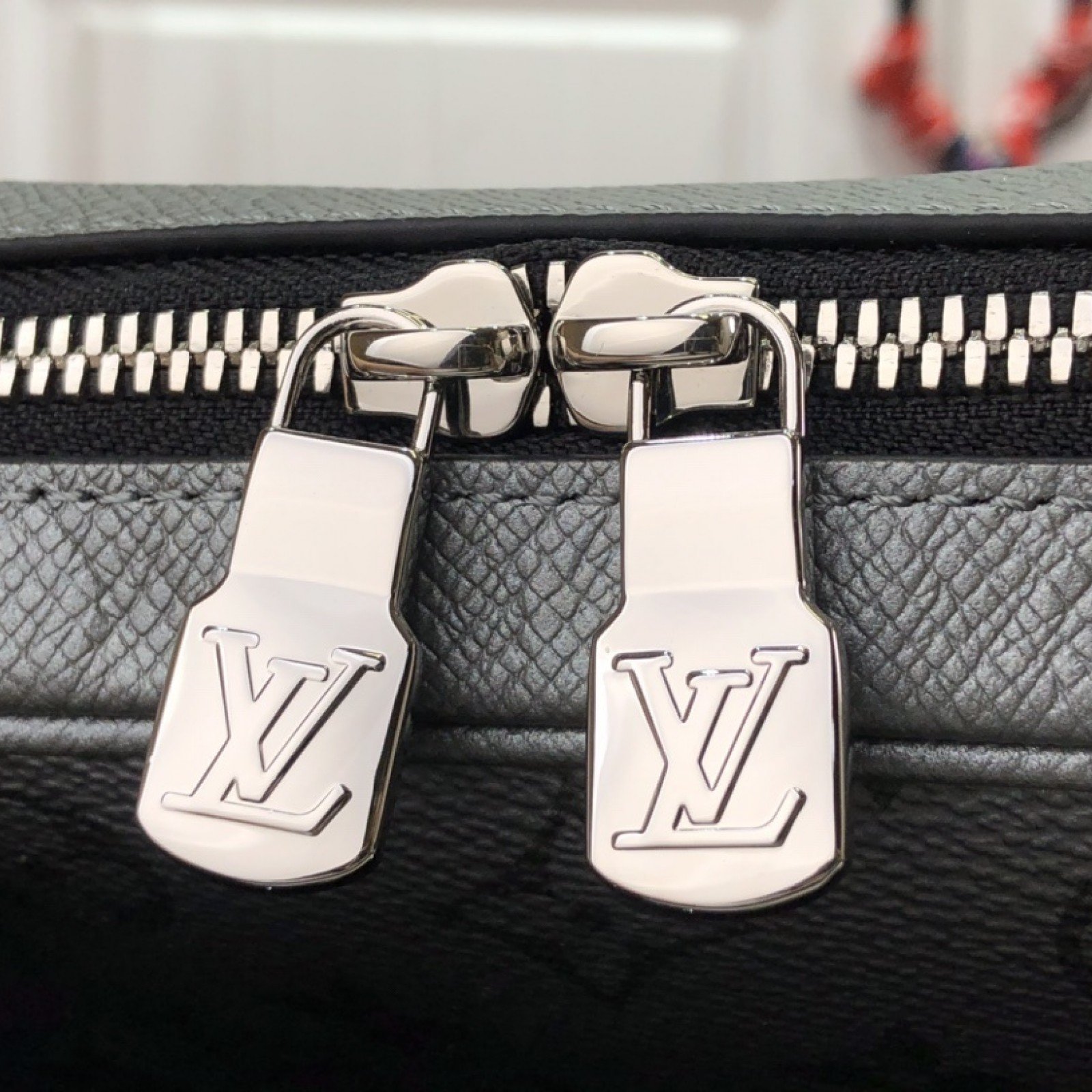 LV Shoulder bag m30830