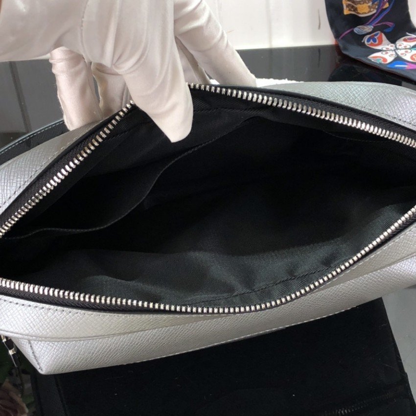 LV Shoulder bag m30830