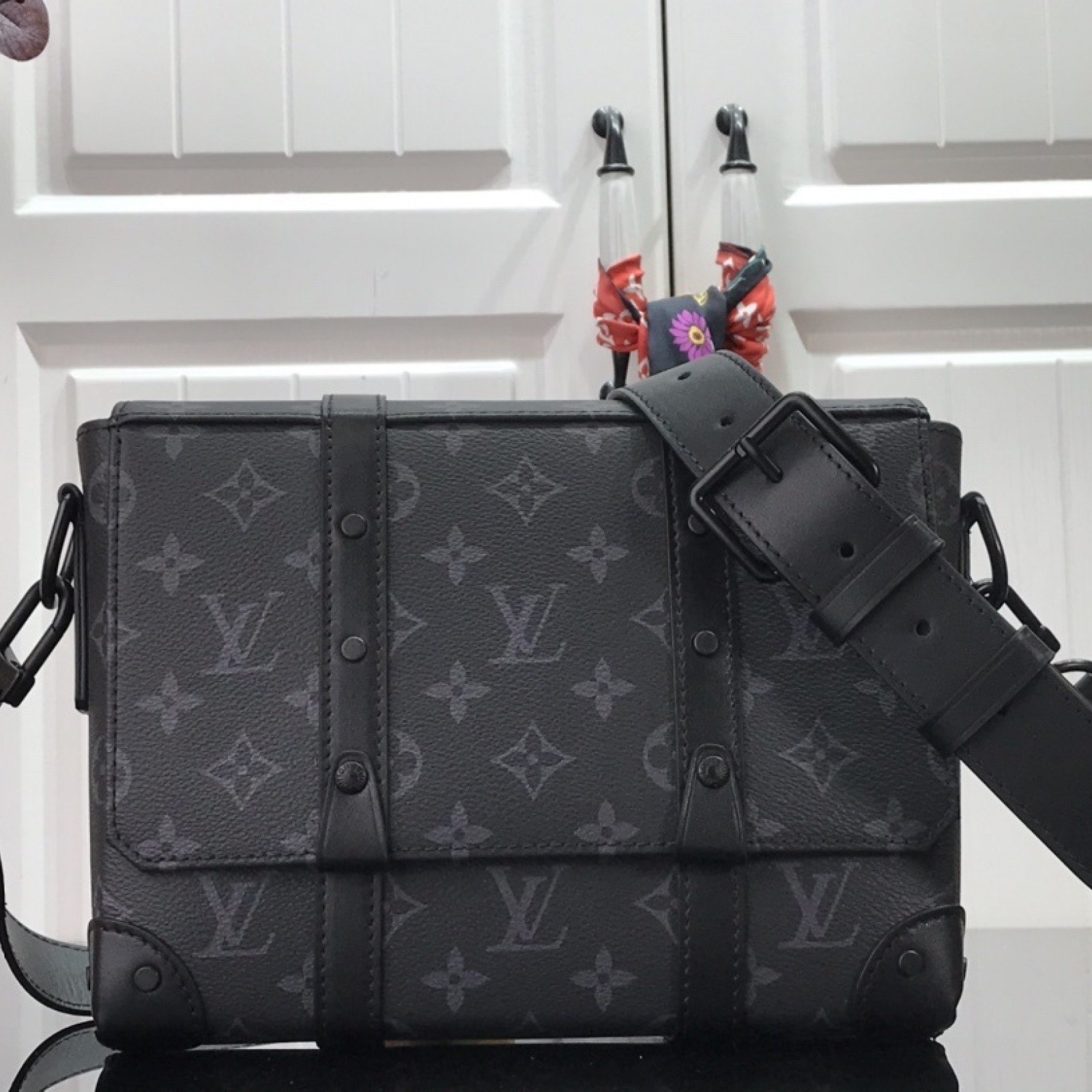 LV TRUNK MESSENGER M45727