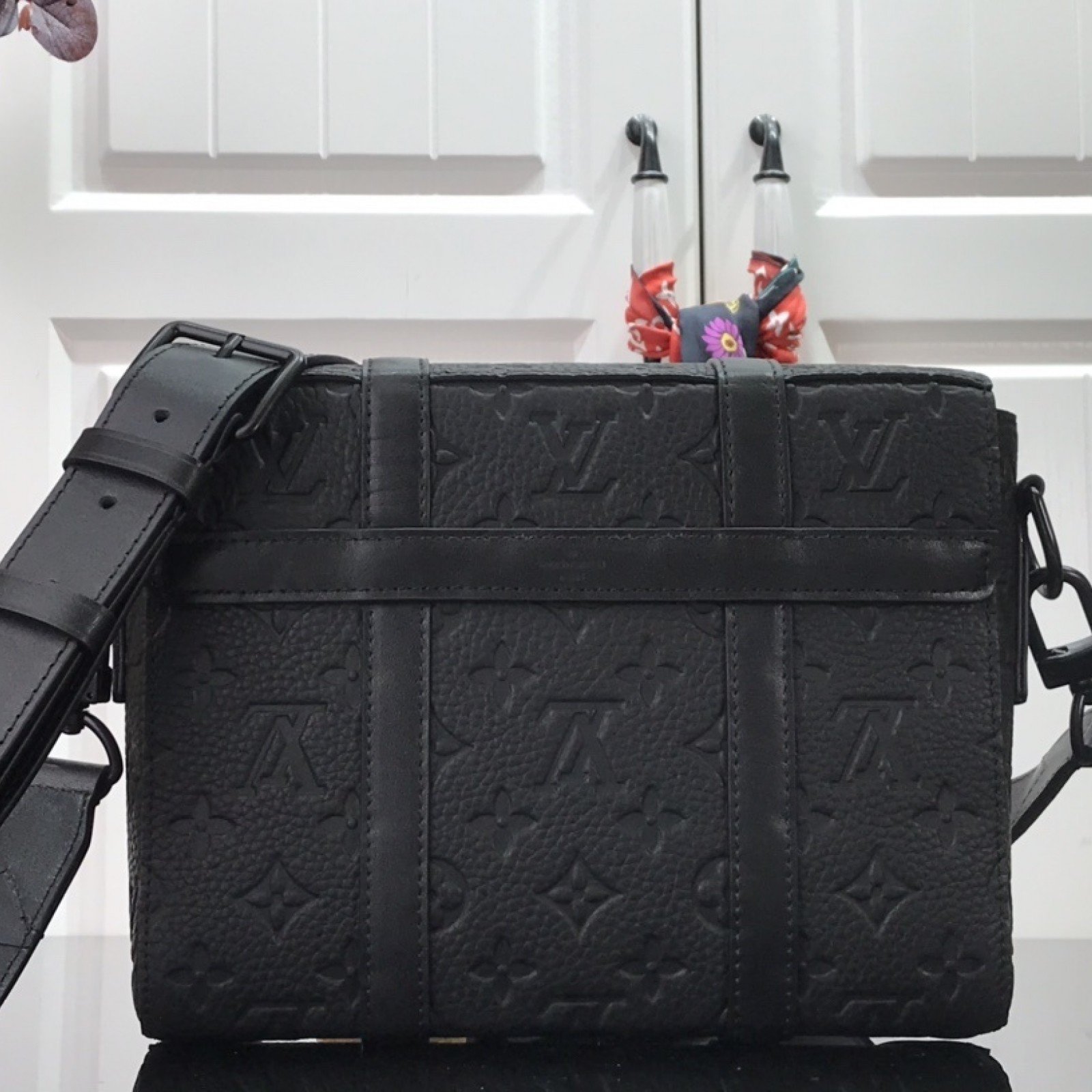 LV TRUNK MESSENGER M57726
