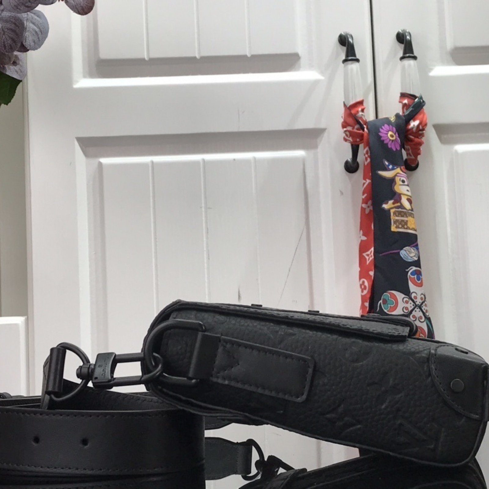 LV TRUNK MESSENGER M57726