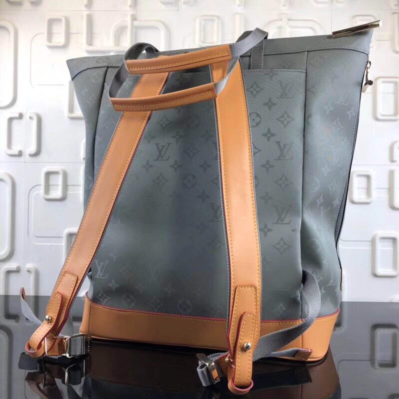 LV ZIPPED TOTE Bag M43887