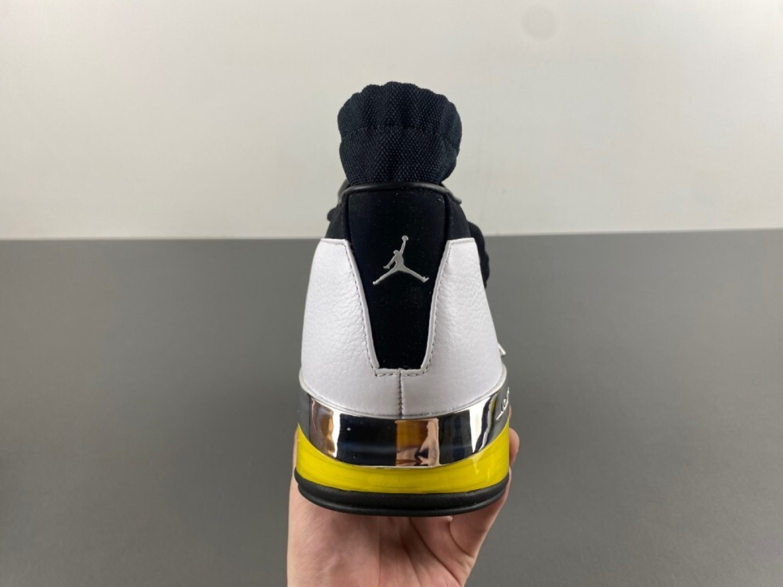Air Jordan 17 Low Lightning (FJ0395-100)