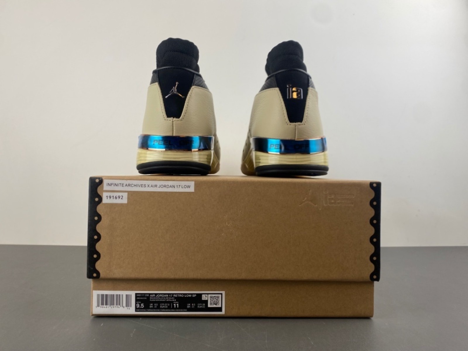 Air Jordan 17 Retro Low Grey (IH0177-200)