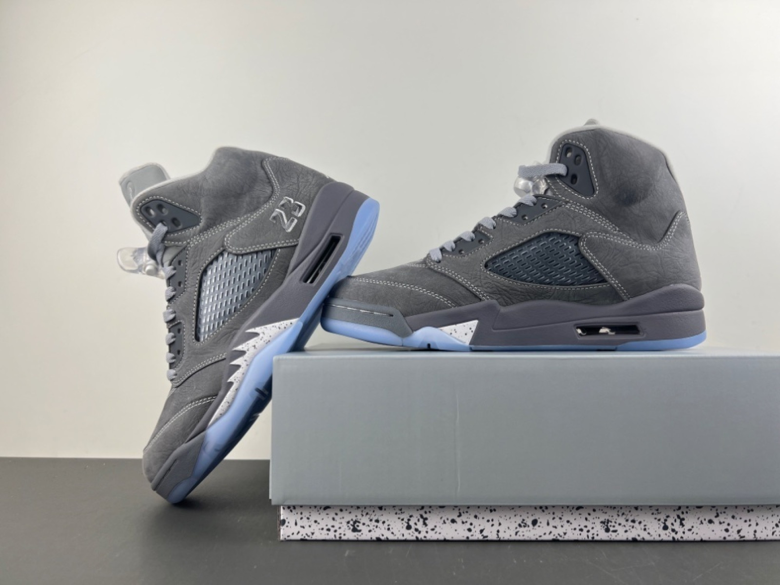 Air Jordan 5 Wolf Grey (DD0587-002)