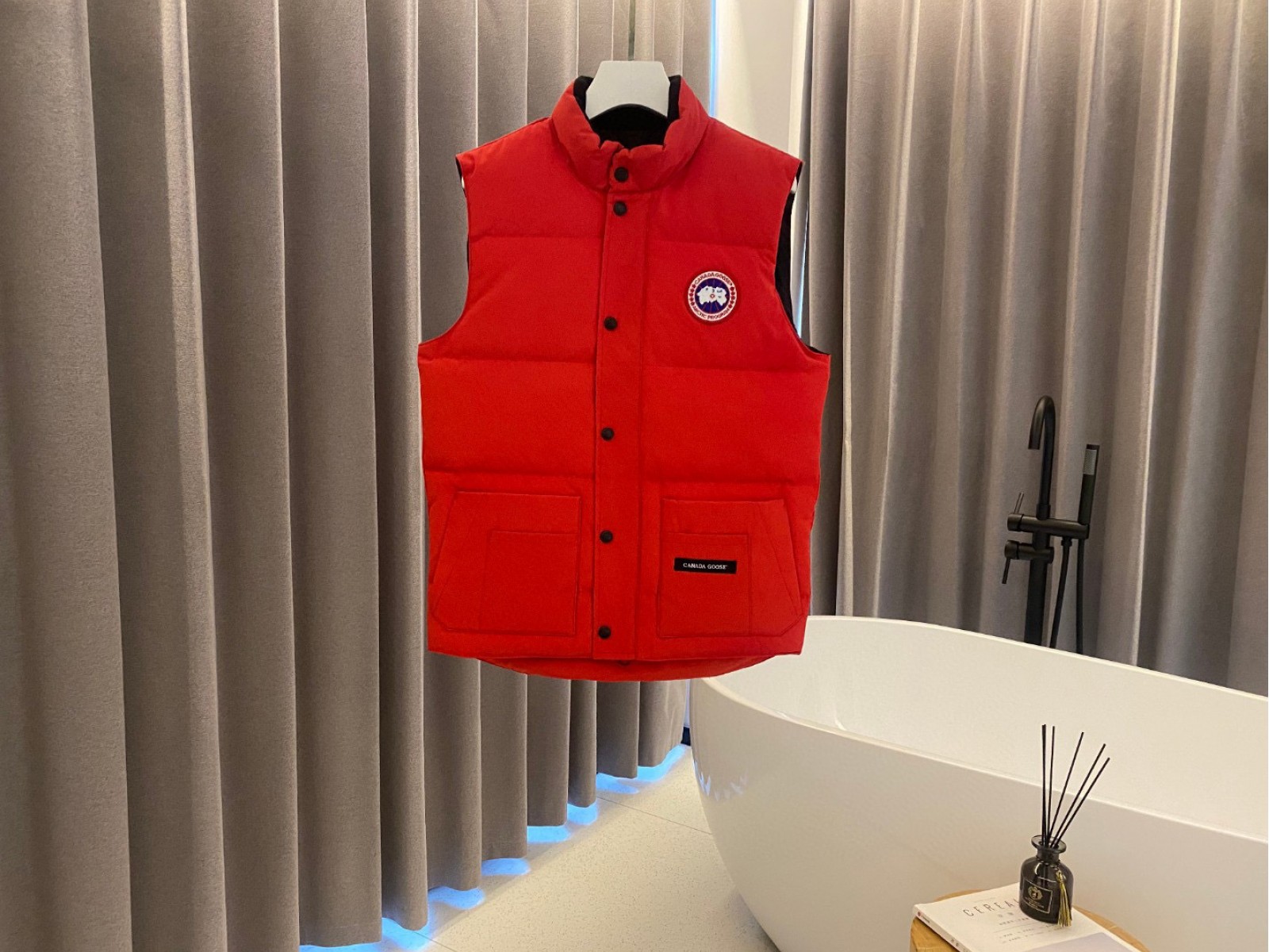 Mens Canada Goose/WOMens Canada Goose COAT Limited New Style Crofton Bread Down Jacket