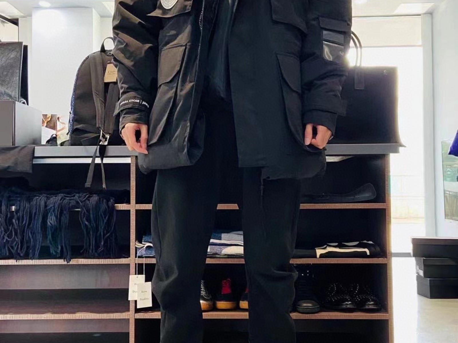 CN29 Mens Canada Goose Bestselling down jackets CN166 Mens Canada Goose COAT  E17