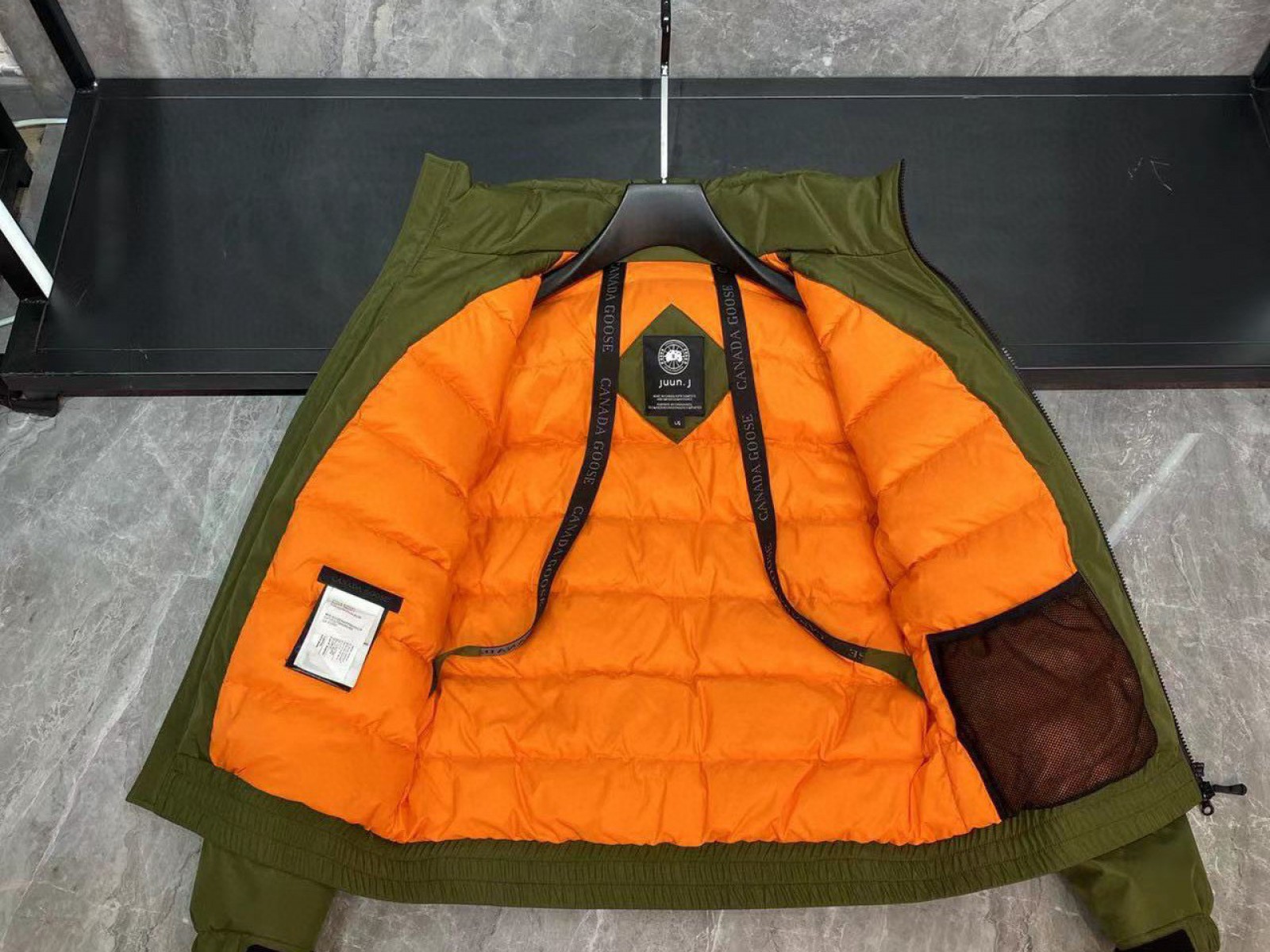 CN137 Mens and Women Canada Goose Down Jacket