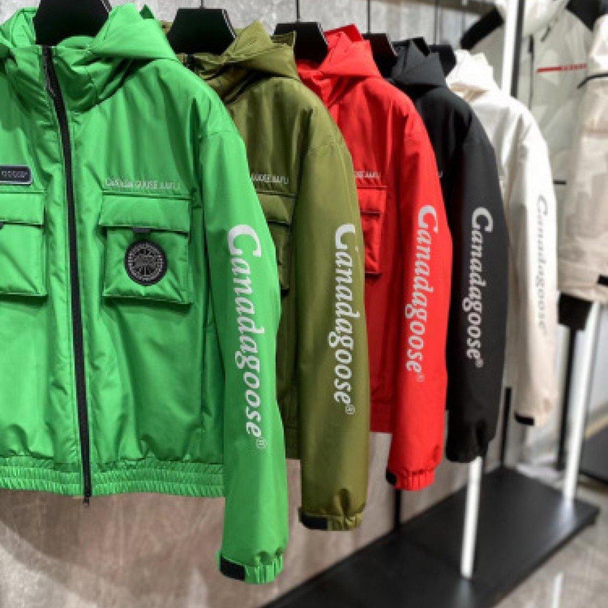 CN137 Men's and Women Canada Goose Down Jacket