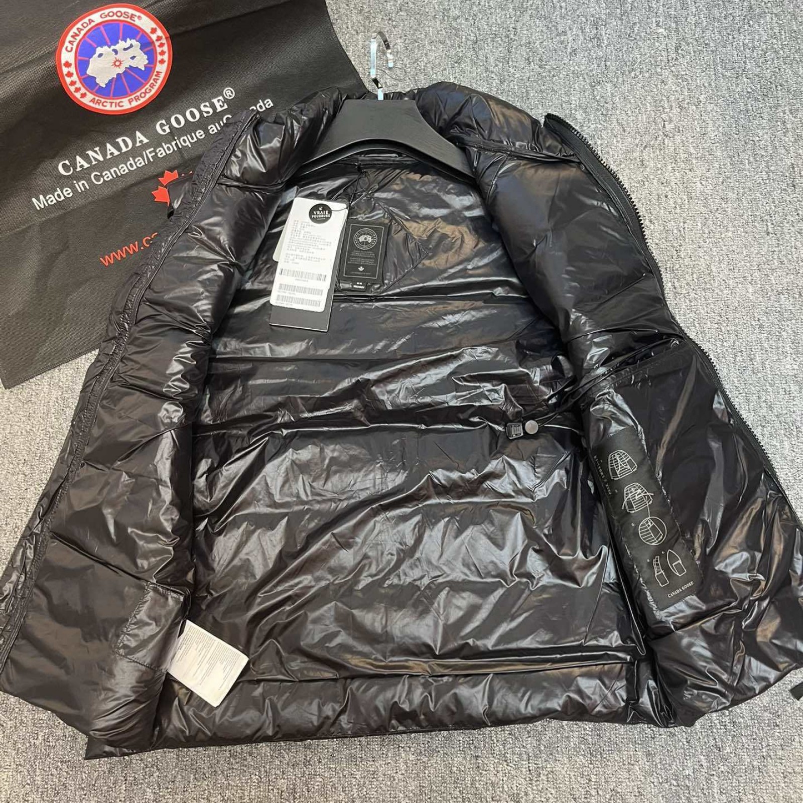 CN143 Mens Canada Goose CROFTON  Lightweight Down Vest