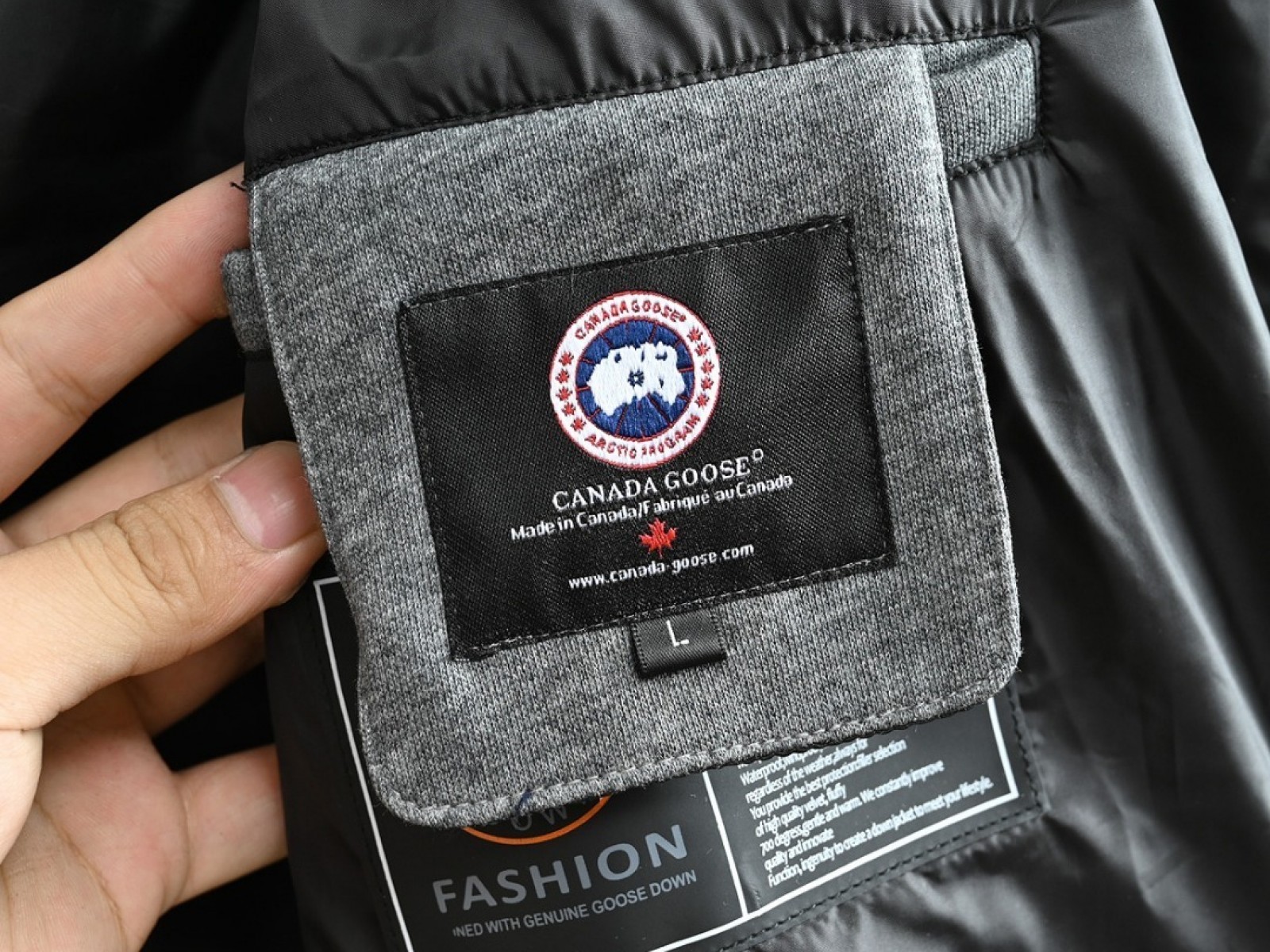 CN184 Mens Canada Goose COAT Bestselling Hooded Mens Canada Gooses Down Jacket
