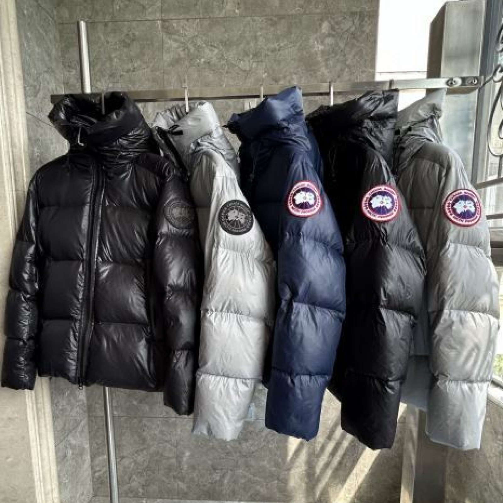 CN144 Mens Canada Goose Mens Canada Gooses Hooded Down Jacket (Updated Version)