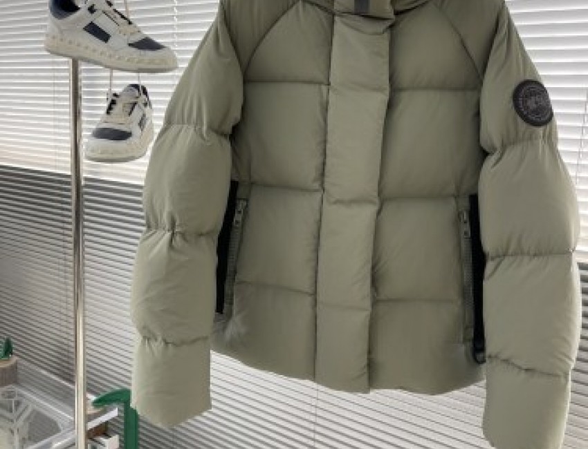 CN17 Men's Canada Goose Style Men's Canada Goose's Down Jacket CN165 Men's Canada Goose COAT