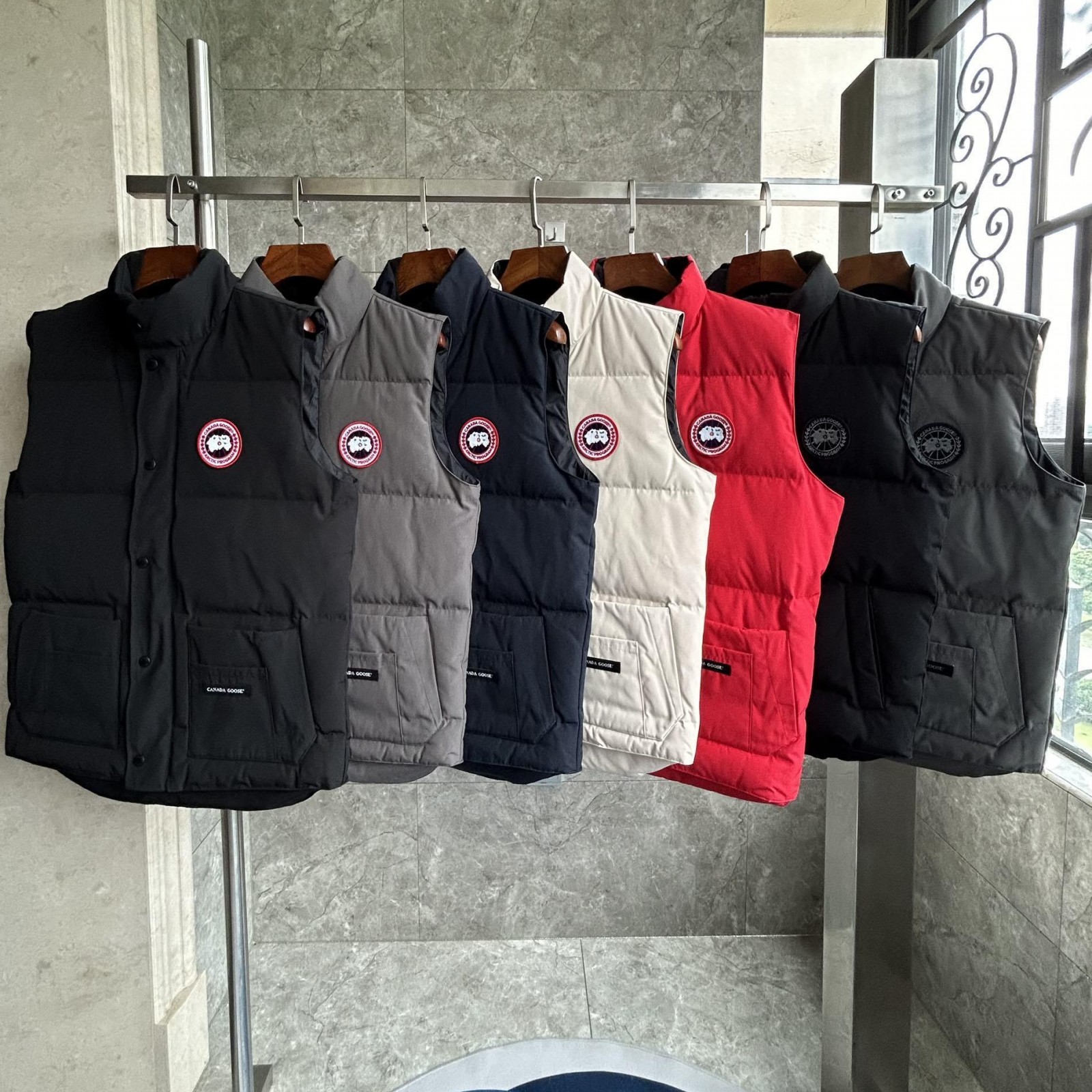 CN152 Mens Canada Goose Latest Style Down Jacket