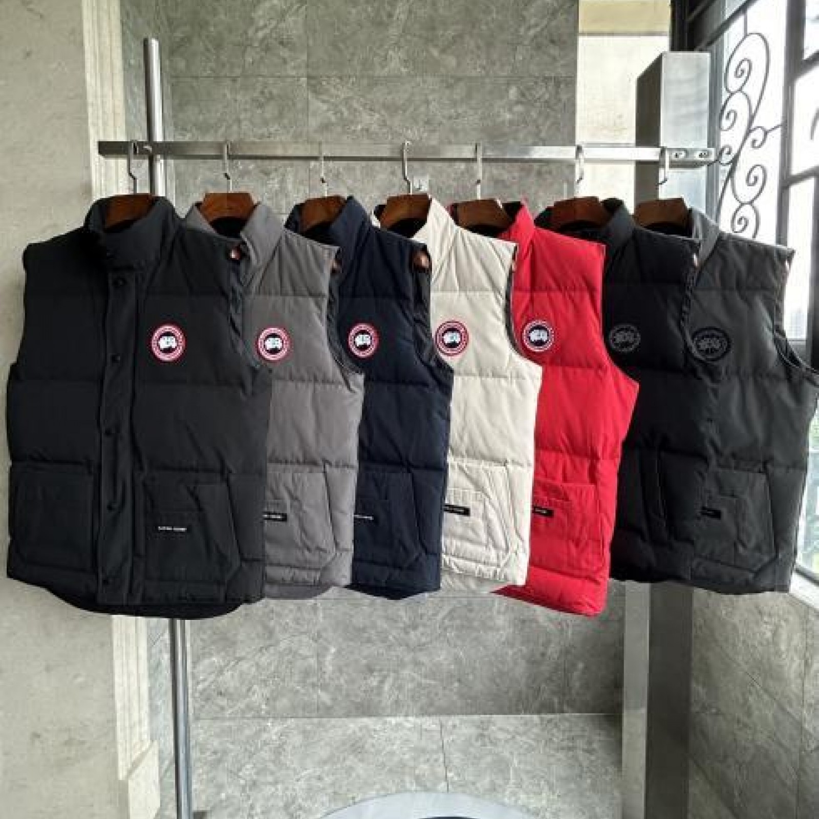 CN152 Mens Canada Goose Latest Style Down Jacket