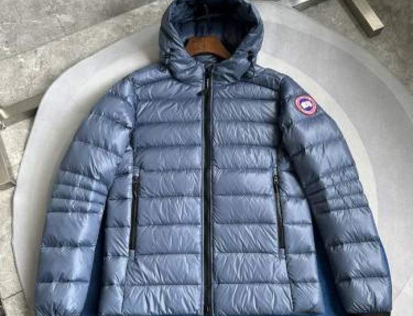 CN188 Men's Canada Goose COAT  Men's Canada Goose's Hooded Down Jacket