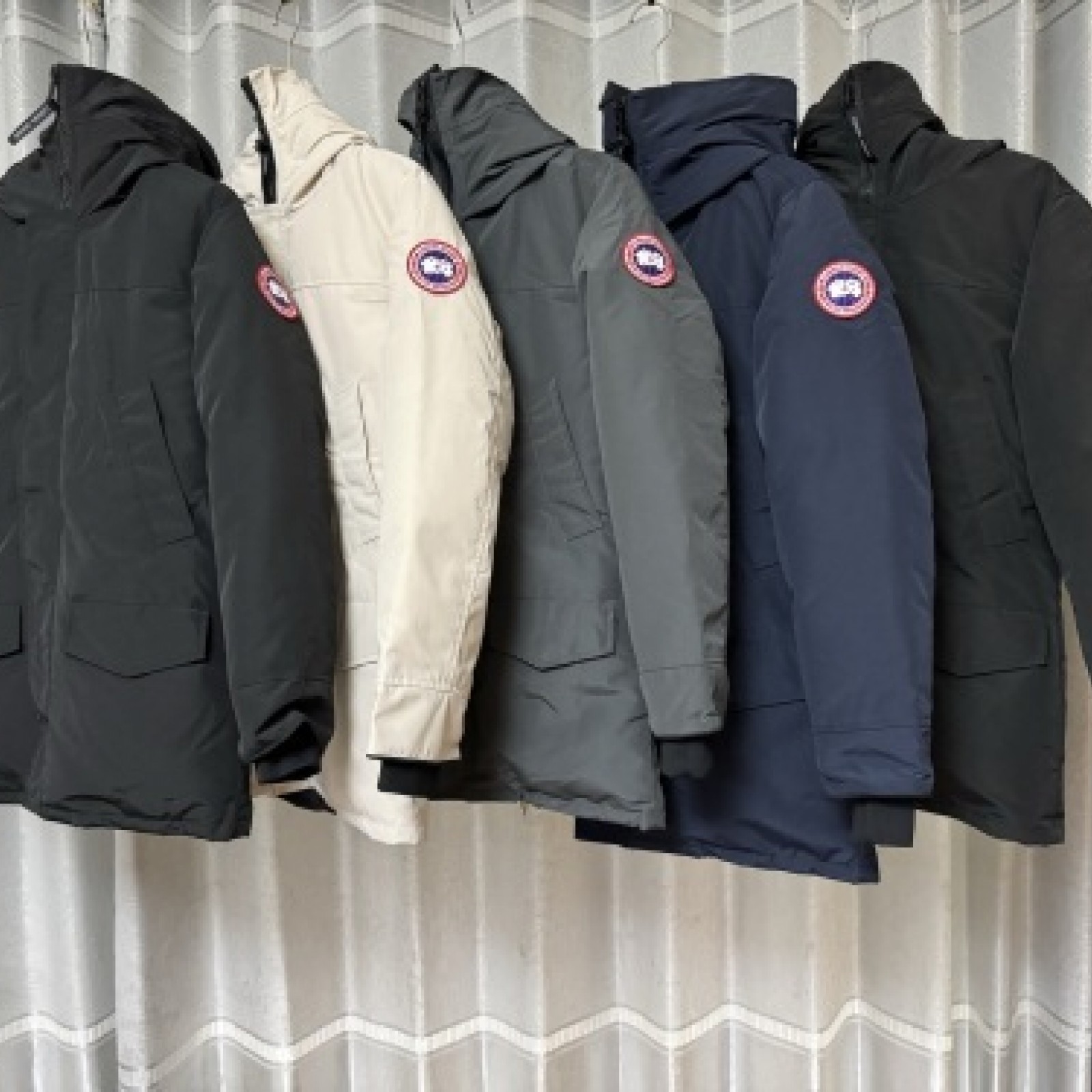 CN191 Mens Canada Goose COAT  New Mens Canada Gooses Down Jacket