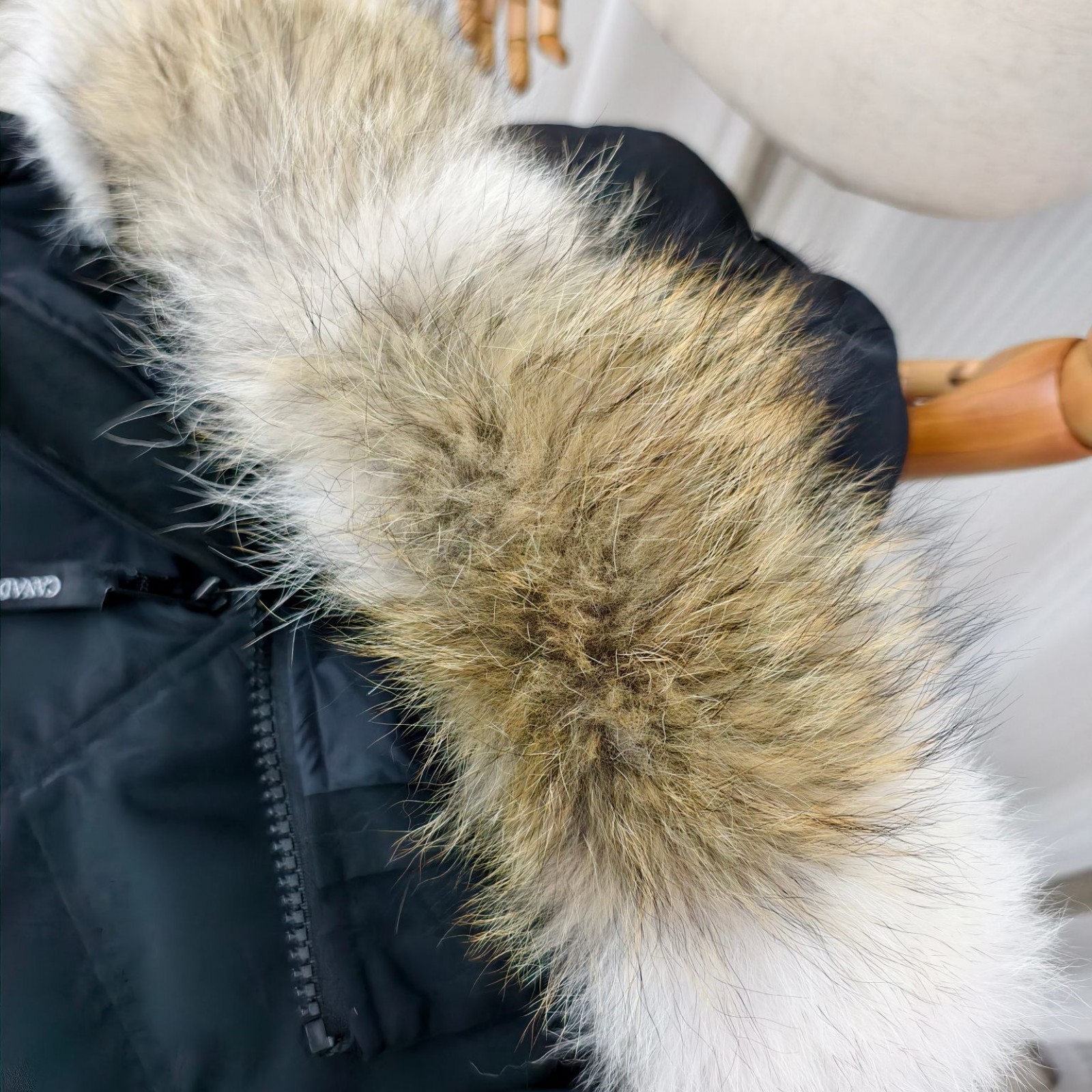 CN151 Mens Canada Goose White Label Snow Mantra White Label Glacier Series Parka Down Jacket