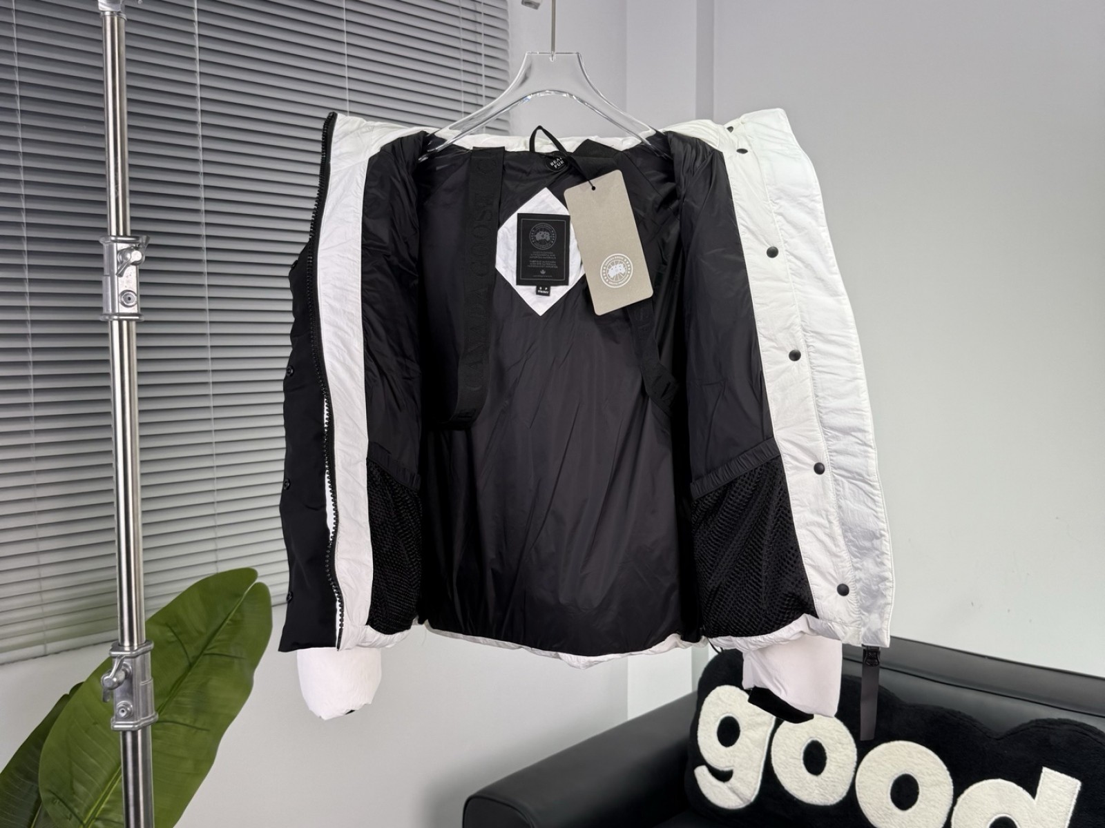 CN30 Mens Canada Goose Down Coat 2025