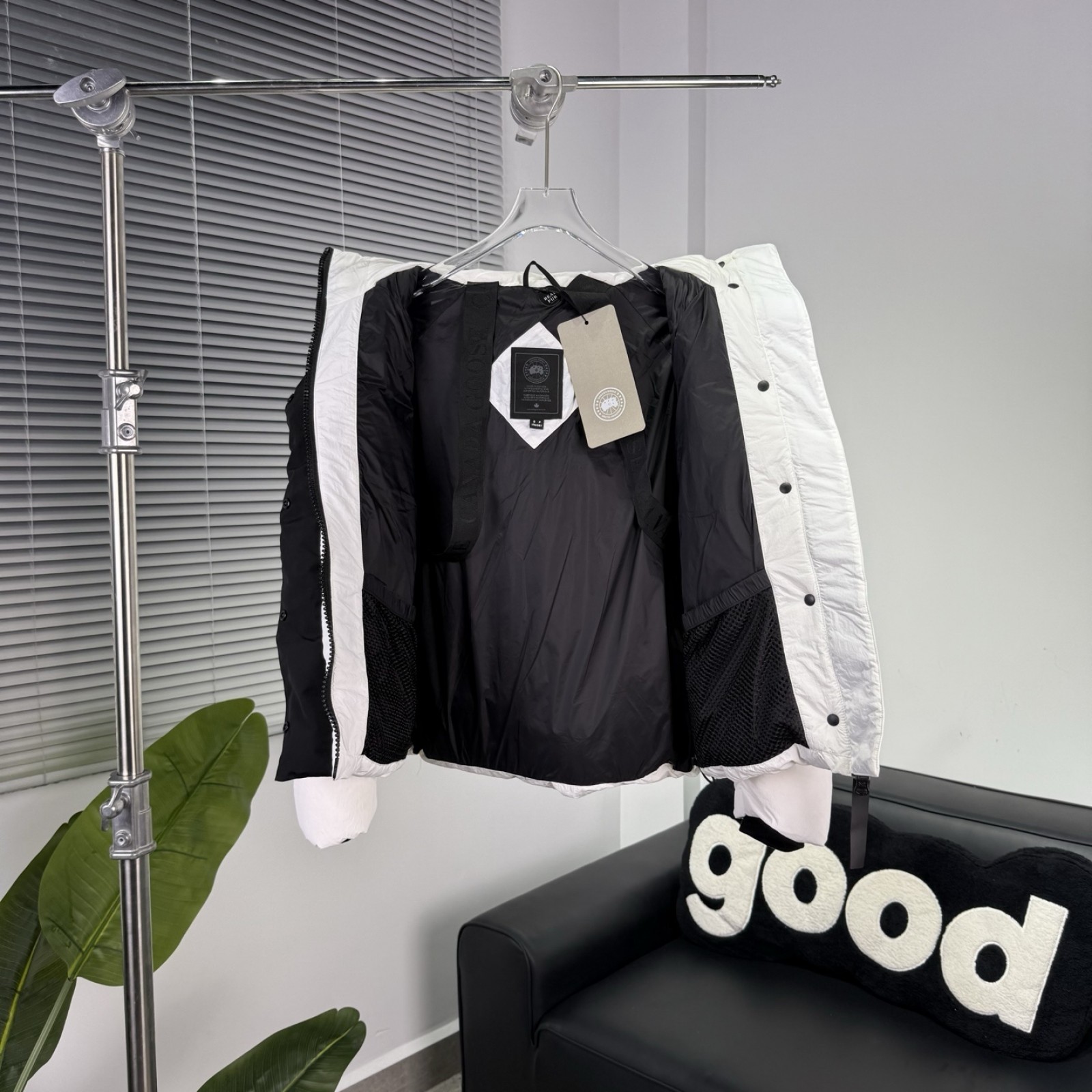 CN30 Mens Canada Goose Down Coat 2025