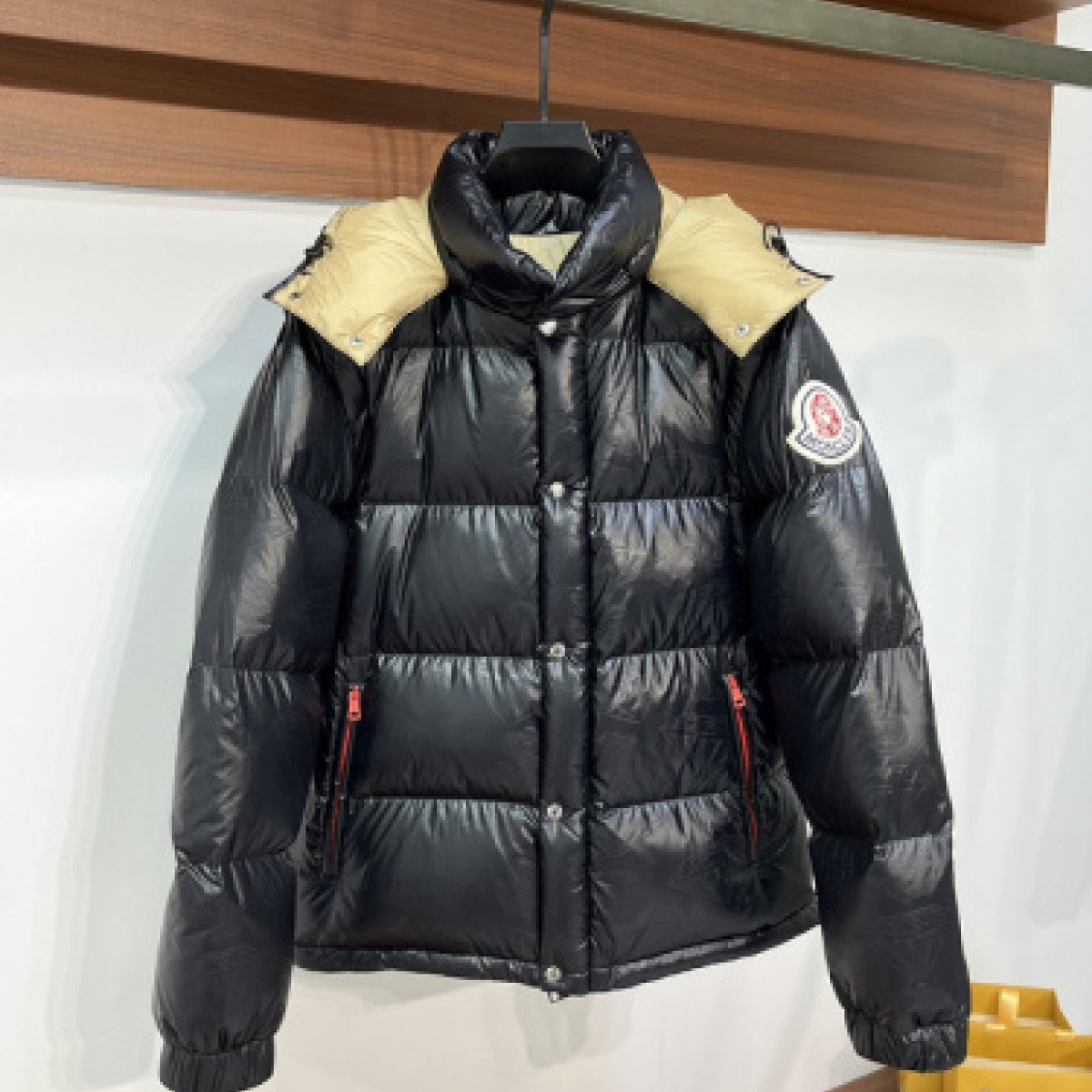 Men's Moncler Down Jacket  (19)
