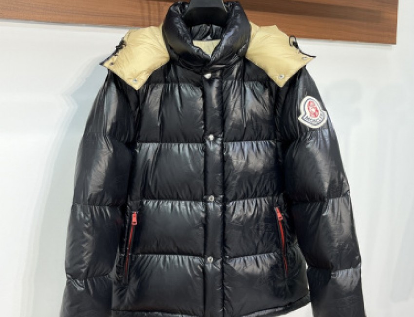 Men's Moncler Down Jacket  (19)