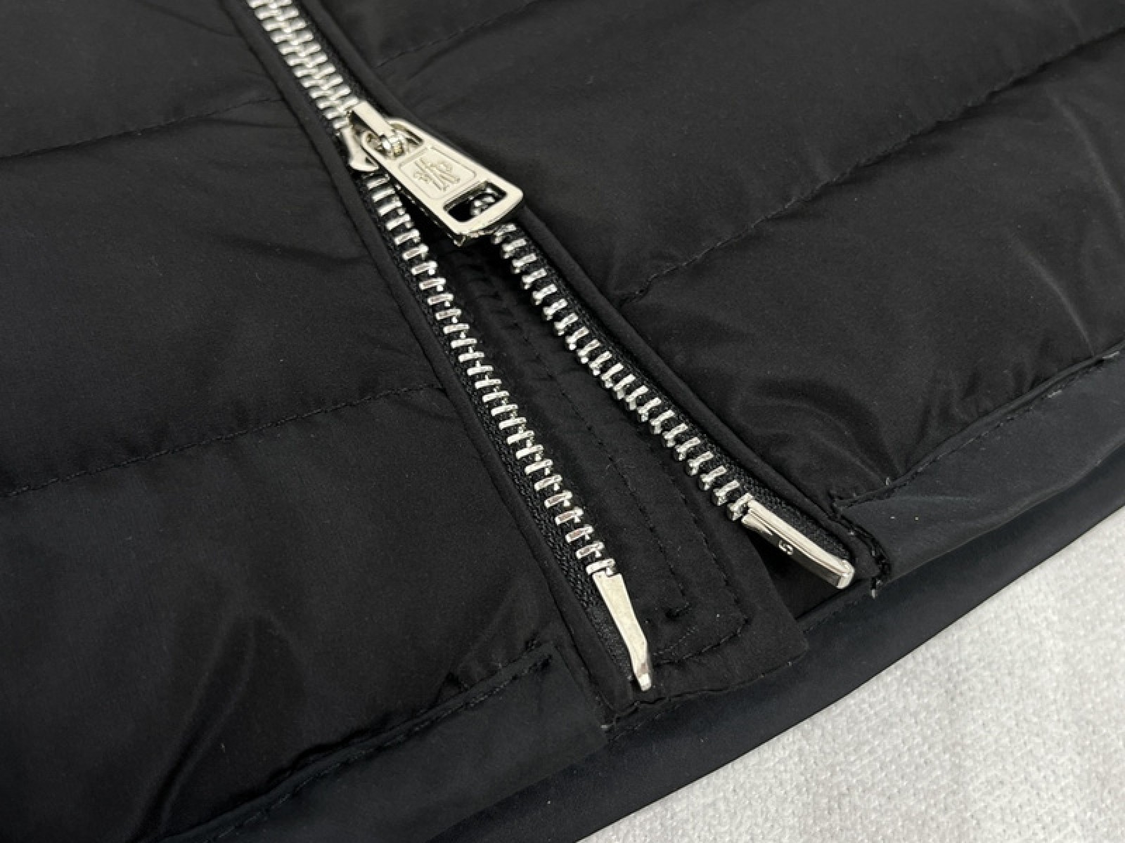 Mens Moncler Down Jacket  (22)