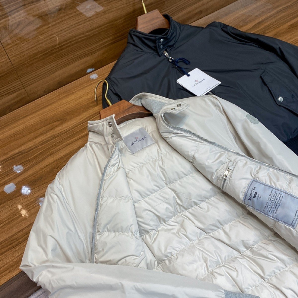 Men's Moncler Down Jacket  (23)
