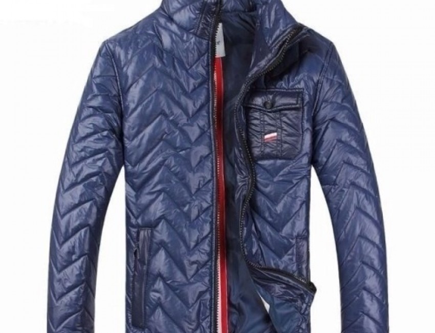 Moncler GAMME BLEU 01， Size 0-7
