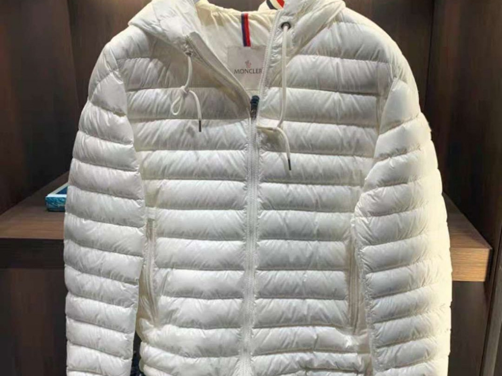 Moncler52
