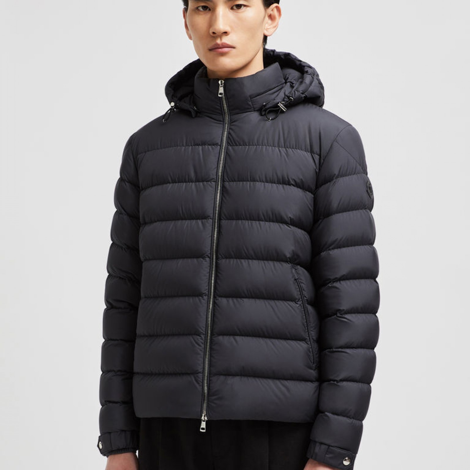 Moncler Arneb Short Down Jacket