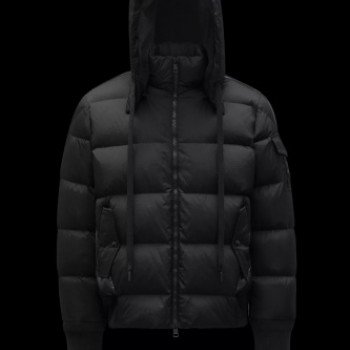 Moncler Deschamps