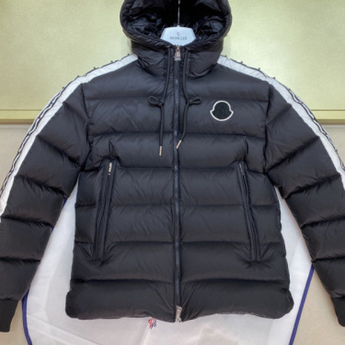 Moncler Stellaire