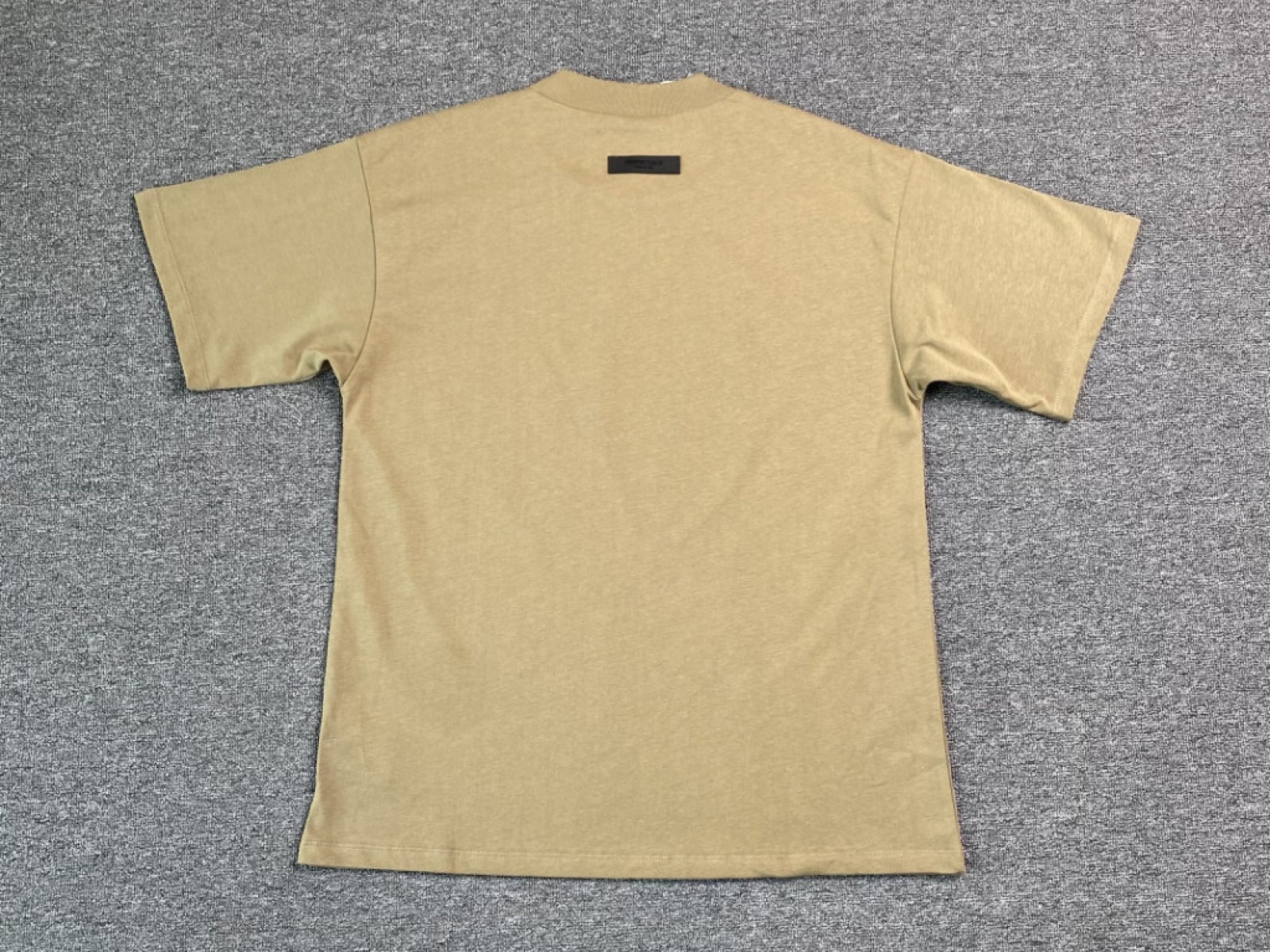 ￥ FOG Fear Of God ESSENTIALS T-shirt