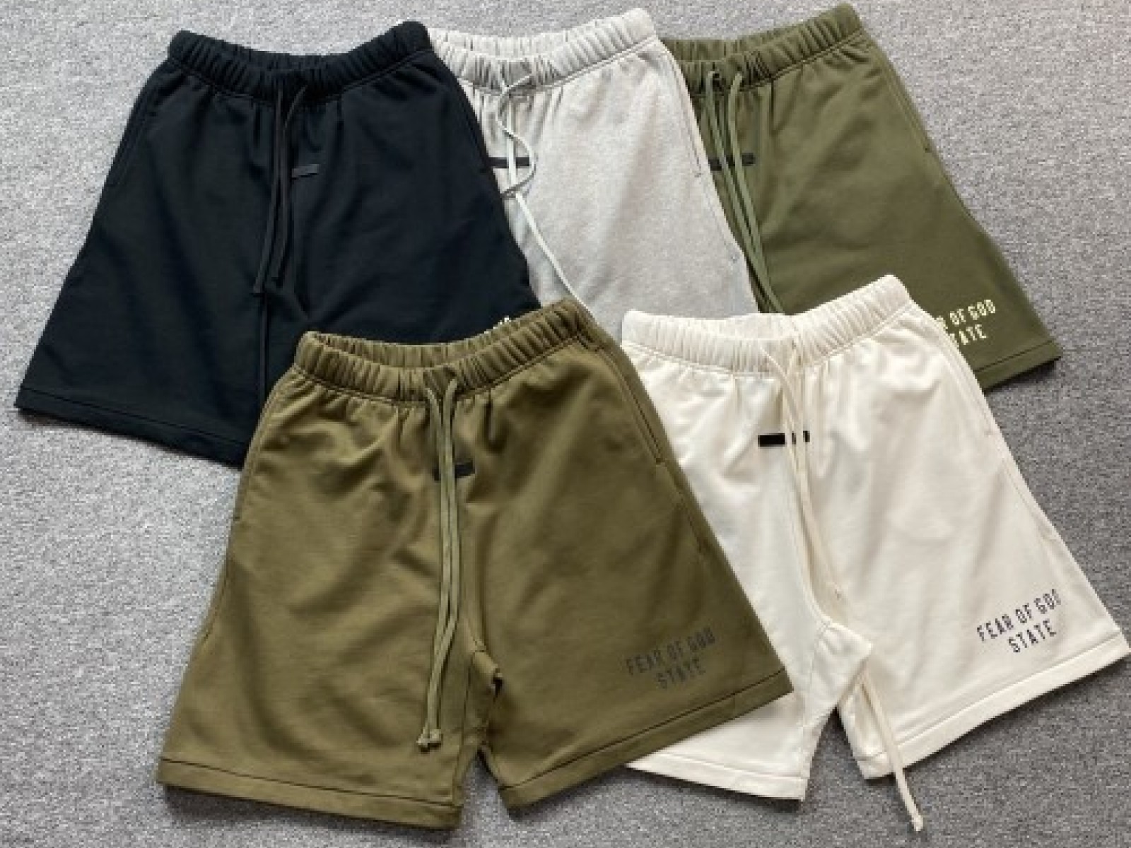 FOG ESSENTIALS Fear of god Short