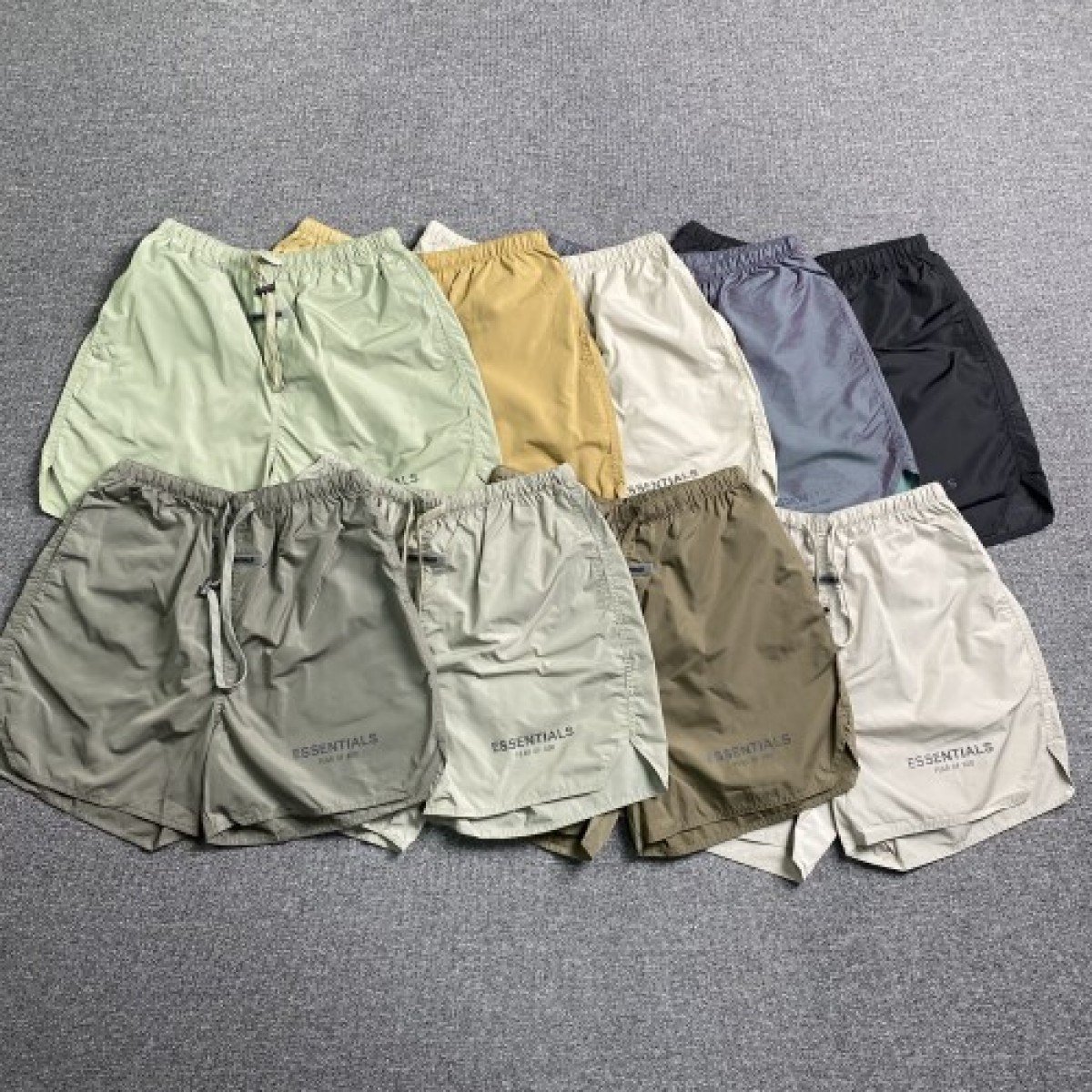 FOG FEAR OF GOD ESSENTIALS Shorts