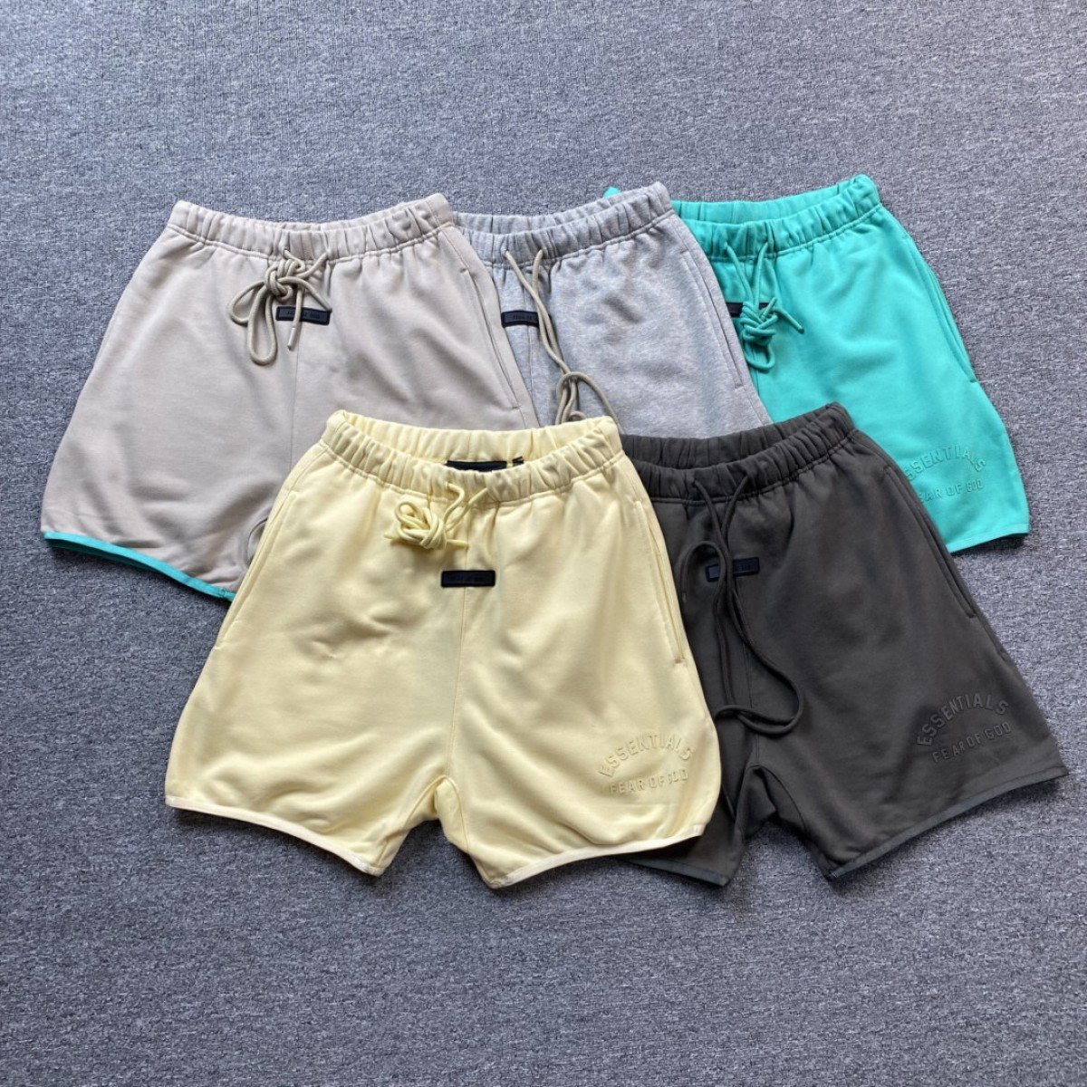 FOG FEAR OF GOD ESSENTIALS Shorts